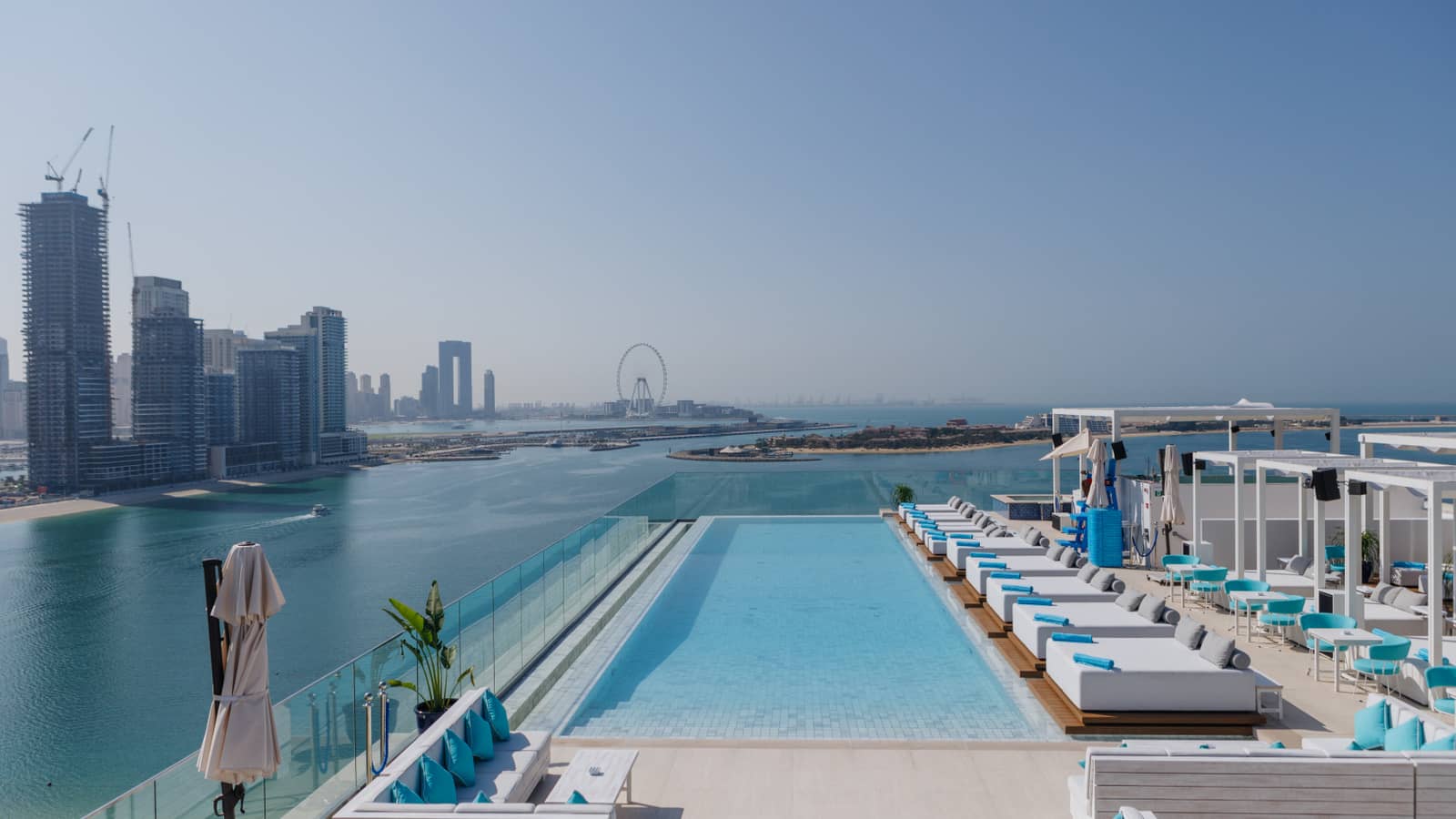 Hotel Radisson Beach Resort Palm Jumeirah