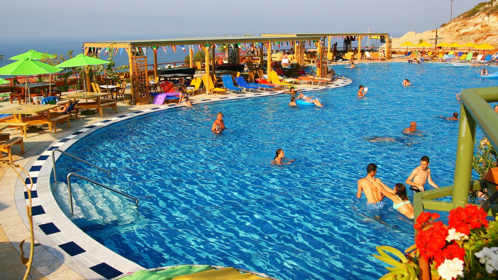 Hotel Aqua Sun Village