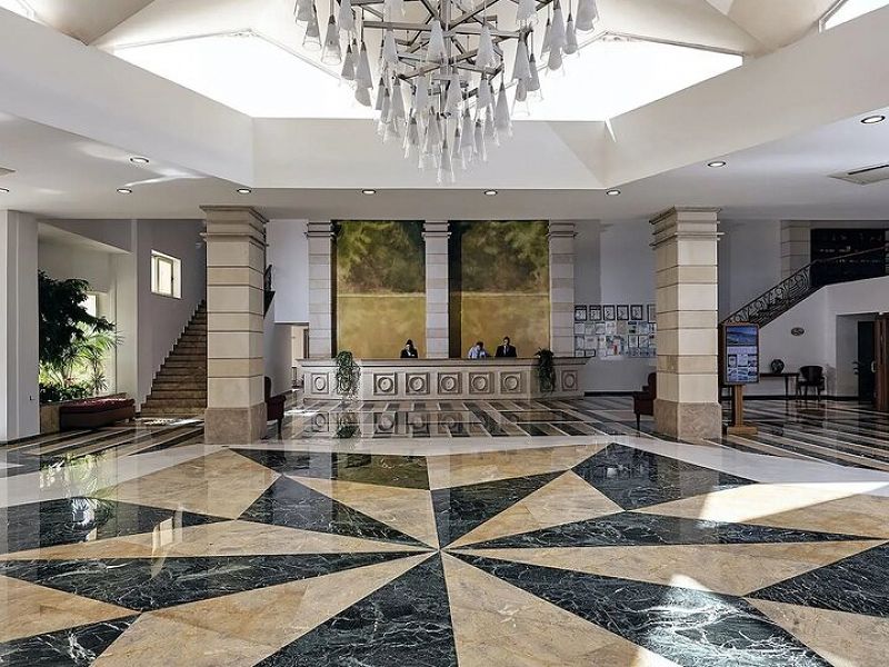 Hotel Pilot Beach Resort