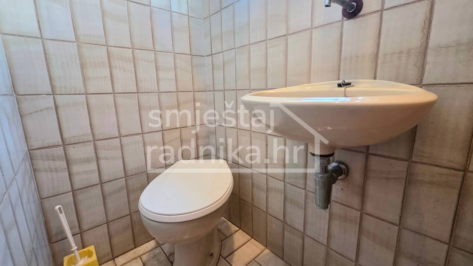 Kat kuće za smještaj 5 radnika 5. slika