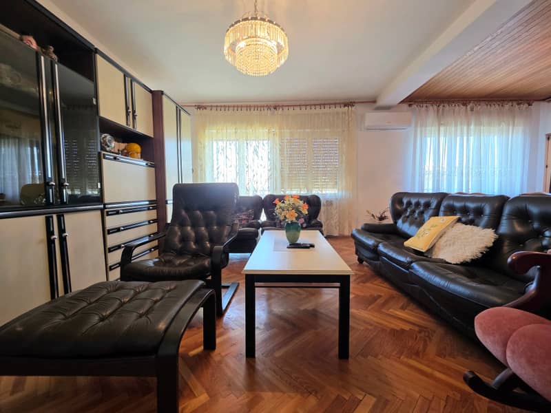 Kat kuće za smještaj 5 radnika 6. slika