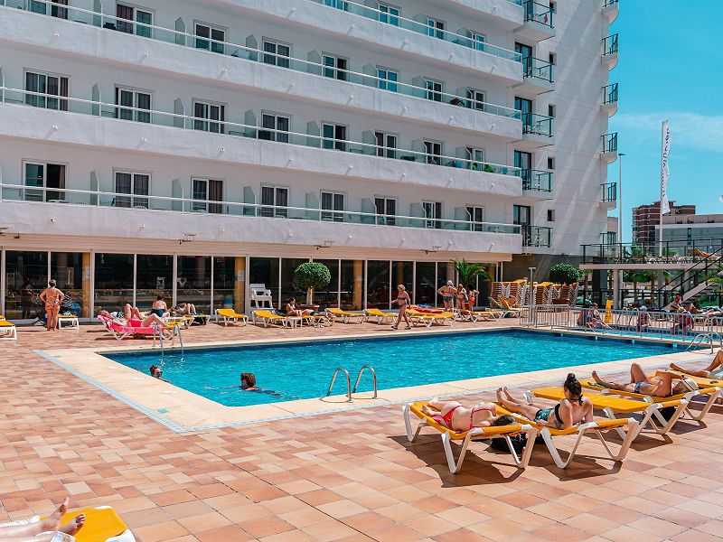 Hotel Port Fiesta Park