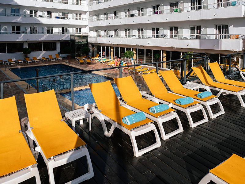 Hotel Port Fiesta Park