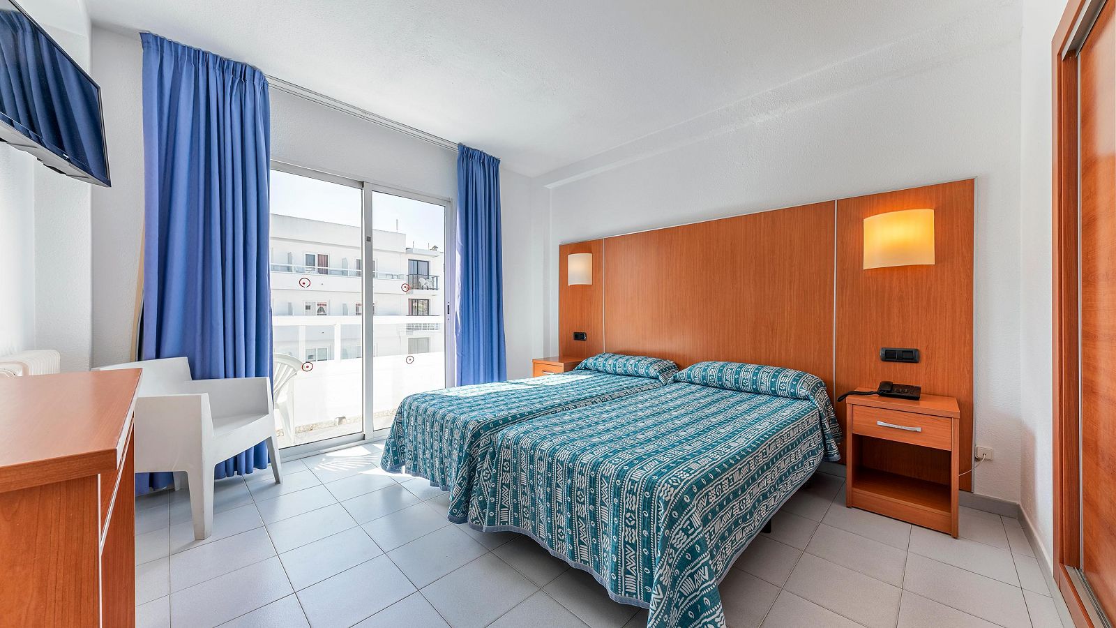 Hotel Port Fiesta Park