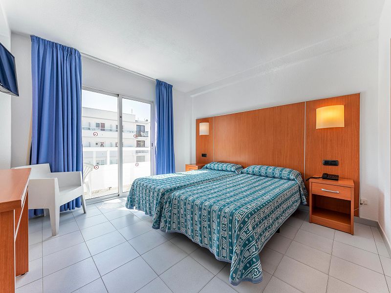 Hotel Port Fiesta Park
