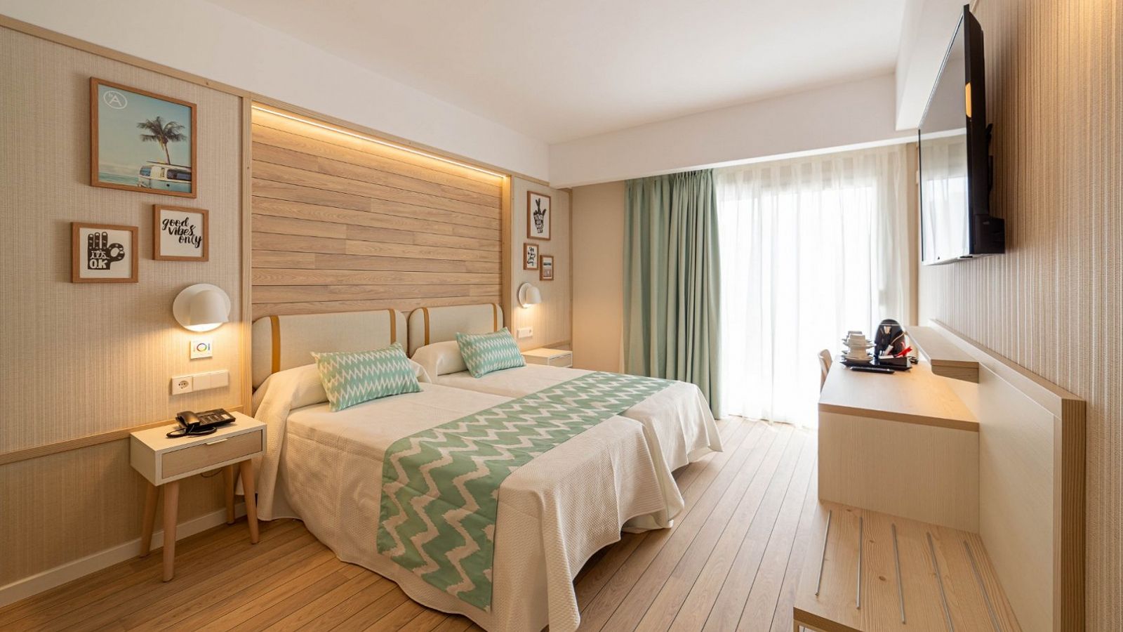 Hotel Ambassador Playa II